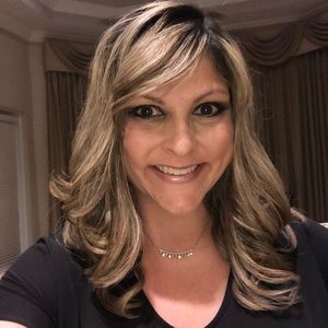 Meet your Posher, Stacy